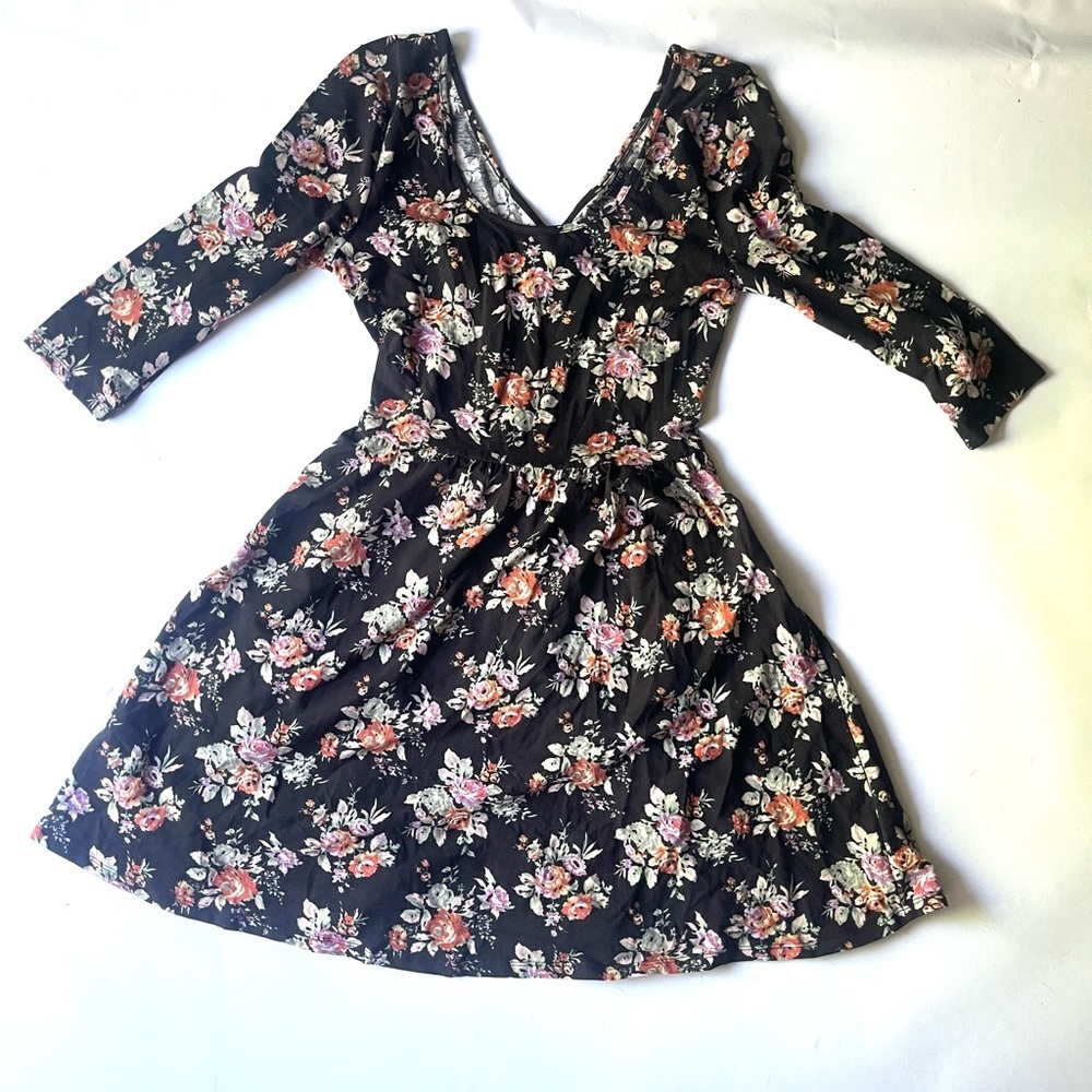 Forever 21 Floral Long Sleeve Dress NWT